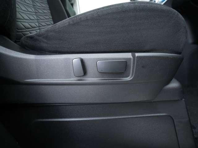 デリカD:5 G パワーパッケージ 4WD 3列シート ウォークスルー フルフラット 電動リアゲート シートヒーター オートクルーズコントロール アイドリングストップ オートマチックハイビーム オートライト 100V電源 寒冷地仕様(23枚目)