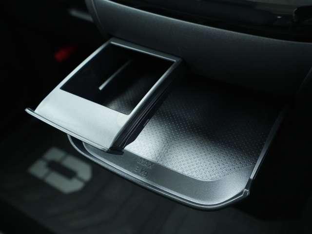 デリカミニ Ｔ　プレミアム　スマホ連携ディスプレイオーディオ　デジタルルームミラー　マルチアラウンドモニター　マイパイロット　ＥＴＣ　オールウェザーマット　ハーフレザーシート　両側電動スライドドア（28枚目）