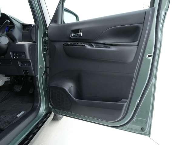 デリカミニ Ｔ　プレミアム　スマホ連携ディスプレイオーディオ　デジタルルームミラー　マルチアラウンドモニター　マイパイロット　ＥＴＣ　オールウェザーマット　ハーフレザーシート　両側電動スライドドア（38枚目）