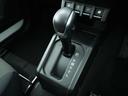 シフトレバーは操作に迷いにくいフロアシフトとなっております!