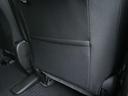 助手席の背後にはポケットも備わっております！マガジンサイズの物も収納が可能です！