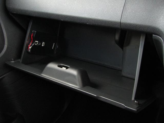 Ｎ－ＢＯＸカスタム ベースグレード　当社レンタカーＵＰ　純正８インチナビ　バックカメラ　ホンダセンシング　前側ドラレコ　ＥＴＣ　両側ＰＳＤ　フルセグ　Ｂｌｕｅｔｏｏｔｈ　ＵＳＢ　ＬＥＤライト　前席シートヒーター　サイドエアバッグ（33枚目）