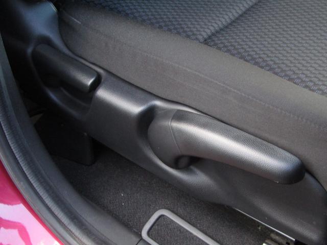 フィット １３Ｇ・Ｌホンダセンシング　ワンオーナー　純正ディスプレイオーディオ　バックカメラ　前後ドラレコ　ＥＴＣ　ワンセグ　Ｂｌｕｅｔｏｏｔｈ　ＵＳＢ　ＬＥＤライト　オートライト　オートエアコン　サイドエアバッグ　ドアバイザー（27枚目）