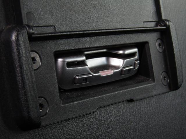 ロードスターＲＦ Ｓ　当社下取り車　マニュアル車　純正ナビ　バックカメラ　電動ハードトップ　前後ドラレコ　ＥＴＣ　フルセグ　Ｂｌｕｅｔｏｏｔｈ　ＵＳＢ　ＣＤ／ＤＶＤ　ＬＥＤライト　オートエアコン　アイドリングストップ（11枚目）