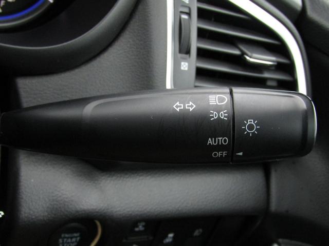 ＳＸ４ Ｓクロス ベースグレード　ワンオーナー　社外ナビ　バックカメラ　衝突軽減ブレーキ　ＥＴＣ　フルセグ　Ｂｌｕｅｔｏｏｔｈ　ＵＳＢ　ＣＤ／ＤＶＤ　ＬＥＤライト　オートエアコン　シートヒーター　サイドエアバッグ　パドルシフト（17枚目）