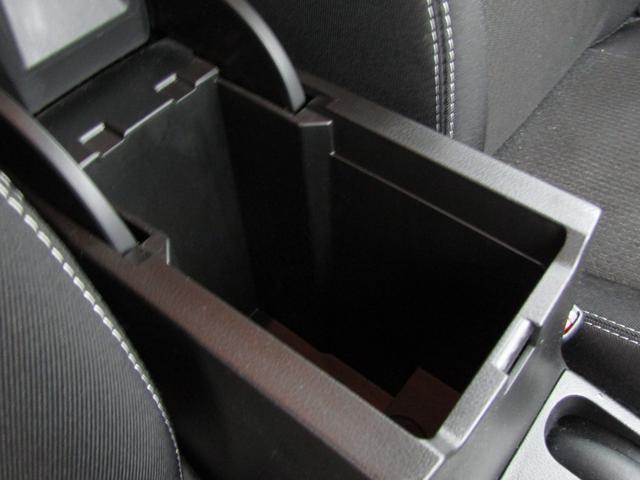 ＳＸ４ Ｓクロス ベースグレード　ワンオーナー　社外ナビ　バックカメラ　衝突軽減ブレーキ　ＥＴＣ　フルセグ　Ｂｌｕｅｔｏｏｔｈ　ＵＳＢ　ＣＤ／ＤＶＤ　ＬＥＤライト　オートエアコン　シートヒーター　サイドエアバッグ　パドルシフト（26枚目）