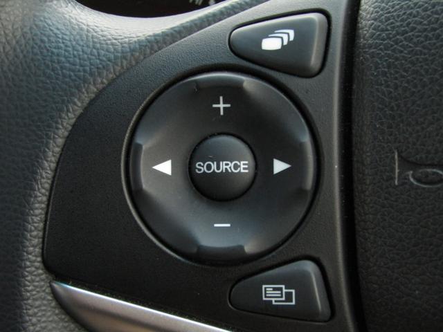フィット 13G・Lホンダセンシング ワンオーナー 純正ナビ バックカメラ エンスタ ETC フルセグ Bluetooth USB LEDライト オートライト オートエアコン ドアバイザー サイドエアバッグ アームレストコンソール(16枚目)