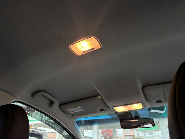 フィット 13G・Lホンダセンシング ワンオーナー 純正ナビ バックカメラ エンスタ ETC フルセグ Bluetooth USB LEDライト オートライト オートエアコン ドアバイザー サイドエアバッグ アームレストコンソール(26枚目)