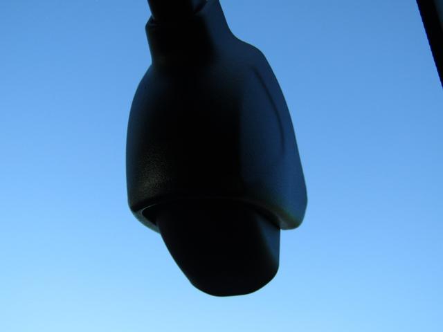 ヴェゼル ｅ：ＨＥＶＺ　ワンオーナー　コネクトディスプレイ　バックカメラ　ホンダセンシング　前後ドラレコ　ＥＴＣ２．０　フルセグ　Ｂｌｕｅｔｏｏｔｈ　ＵＳＢ　ＬＥＤライト　オートエアコン　シートヒーター　サイドエアバッグ（8枚目）