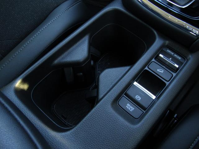 ヴェゼル ｅ：ＨＥＶＺ　ワンオーナー　コネクトディスプレイ　バックカメラ　ホンダセンシング　前後ドラレコ　ＥＴＣ２．０　フルセグ　Ｂｌｕｅｔｏｏｔｈ　ＵＳＢ　ＬＥＤライト　オートエアコン　シートヒーター　サイドエアバッグ（17枚目）