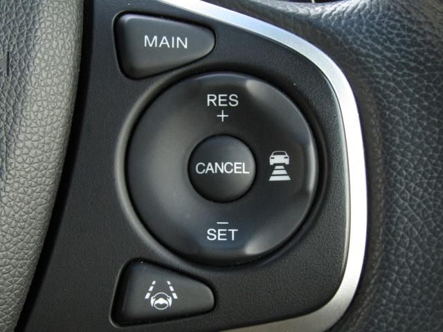 ステップワゴンスパーダ スパーダ・クールスピリットホンダセンシング　ワンオーナー　純正９インチナビ　バックカメラ　ＥＴＣ２．０　両側ＰＳＤ　フルセグ　Ｂｌｕｅｔｏｏｔｈ　ＵＳＢ　ＬＥＤライト　前後独立オートエアコン　シートヒーター　２列目ベンチシート　サイドエアバッグ（18枚目）