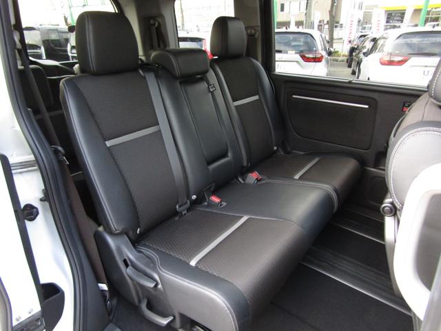 ステップワゴンスパーダ スパーダ・クールスピリットホンダセンシング　ワンオーナー　純正９インチナビ　バックカメラ　ＥＴＣ２．０　両側ＰＳＤ　フルセグ　Ｂｌｕｅｔｏｏｔｈ　ＵＳＢ　ＬＥＤライト　前後独立オートエアコン　シートヒーター　２列目ベンチシート　サイドエアバッグ（39枚目）