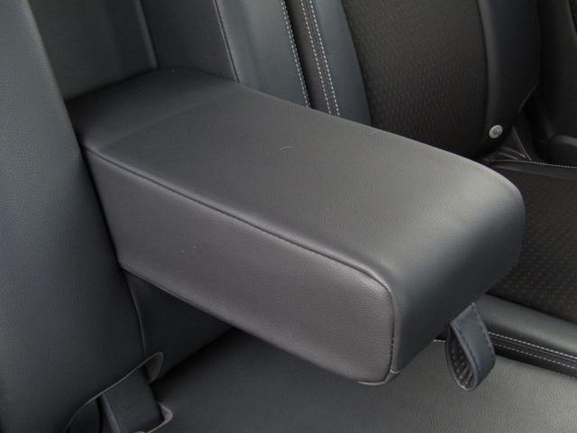 ステップワゴンスパーダ スパーダ・クールスピリットホンダセンシング　ワンオーナー　純正９インチナビ　バックカメラ　ＥＴＣ２．０　両側ＰＳＤ　フルセグ　Ｂｌｕｅｔｏｏｔｈ　ＵＳＢ　ＬＥＤライト　前後独立オートエアコン　シートヒーター　２列目ベンチシート　サイドエアバッグ（40枚目）