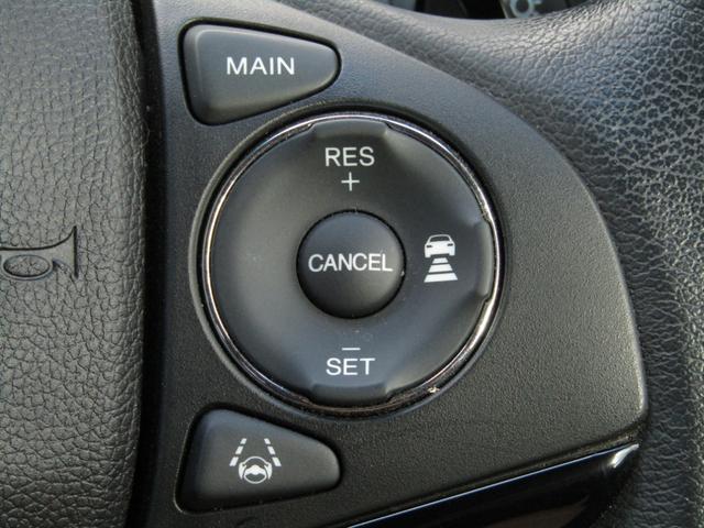 ヴェゼル ハイブリッドＸ・ホンダセンシング　ワンオーナー　純正ナビ　バックカメラ　ＥＴＣ　フルセグ　Ｂｌｕｅｔｏｏｔｈ　ＵＳＢ　ＣＤ／ＤＶＤ　ＬＥＤライト　オートエアコン　前席シートヒーター　電動パーキングブレーキ　サイドエアバッグ（17枚目）
