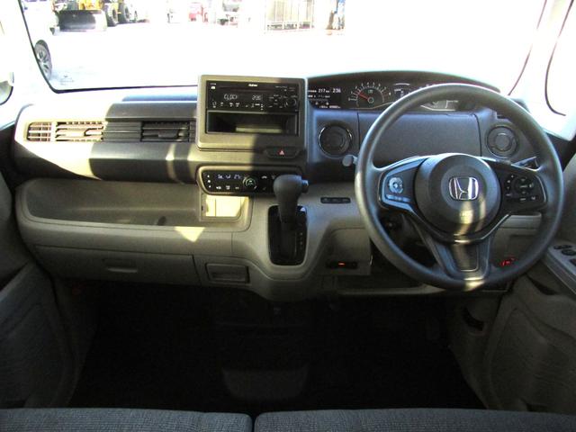 N-BOX Gホンダセンシング ワンオーナー 純正1DINオーディオ ETC 両側スライドドア CD/AUX LEDライト オートライト アイドリングストップ オートエアコン 前席シートヒーター ステリモ クルコン 横滑り防止機能(2枚目)