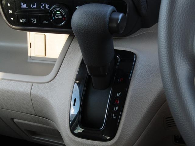 N-BOX Gホンダセンシング ワンオーナー 純正1DINオーディオ ETC 両側スライドドア CD/AUX LEDライト オートライト アイドリングストップ オートエアコン 前席シートヒーター ステリモ クルコン 横滑り防止機能(9枚目)