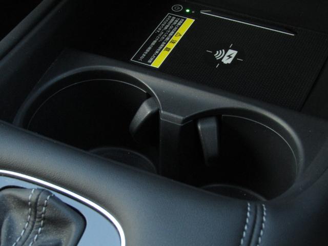 ＺＲ－Ｖ Ｚ　ワンオーナー　コネクトディスプレイ　バックカメラ　ホンダセンシング　ＥＴＣ２．０　フルセグ　Ｂｌｕｅｔｏｏｔｈ　ＵＳＢ　ワイヤレス充電　ＬＥＤライト　オートエアコン　シートヒーター　電動リアゲート（14枚目）