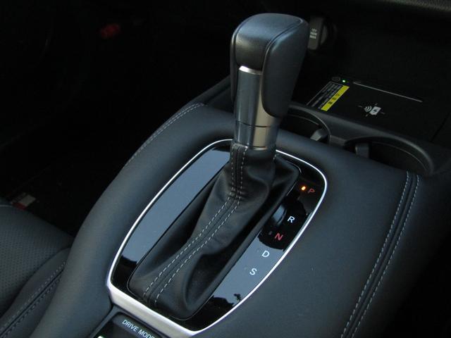 ＺＲ－Ｖ Ｚ　ワンオーナー　コネクトディスプレイ　バックカメラ　ホンダセンシング　ＥＴＣ２．０　フルセグ　Ｂｌｕｅｔｏｏｔｈ　ＵＳＢ　ワイヤレス充電　ＬＥＤライト　オートエアコン　シートヒーター　電動リアゲート（15枚目）