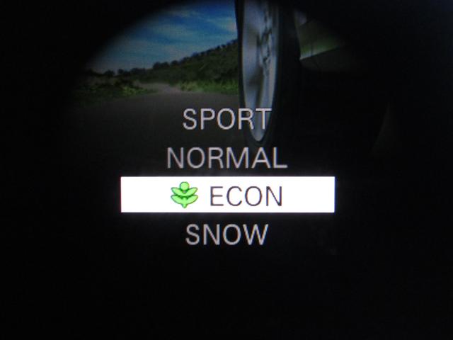 ＺＲ－Ｖ Ｚ　ワンオーナー　コネクトディスプレイ　バックカメラ　ホンダセンシング　ＥＴＣ２．０　フルセグ　Ｂｌｕｅｔｏｏｔｈ　ＵＳＢ　ワイヤレス充電　ＬＥＤライト　オートエアコン　シートヒーター　電動リアゲート（17枚目）