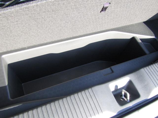 ヴェゼル e:HEVX・HuNTパッケージ 当社デモカーUP 純正9インチナビ バックカメラ ホンダセンシング 前側ドラレコ フルセグ Bluetooth USB LEDライト オートエアコン 前席シートヒーター 電動パーキングブレーキ(43枚目)