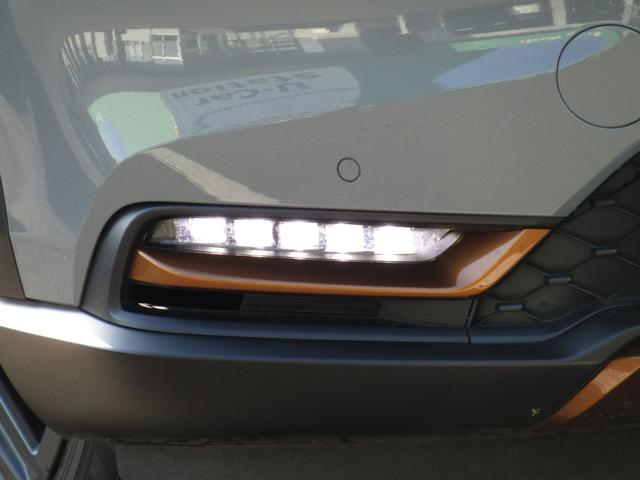 ヴェゼル e:HEVX・HuNTパッケージ 当社デモカーUP 純正9インチナビ バックカメラ ホンダセンシング 前側ドラレコ フルセグ Bluetooth USB LEDライト オートエアコン 前席シートヒーター 電動パーキングブレーキ(56枚目)