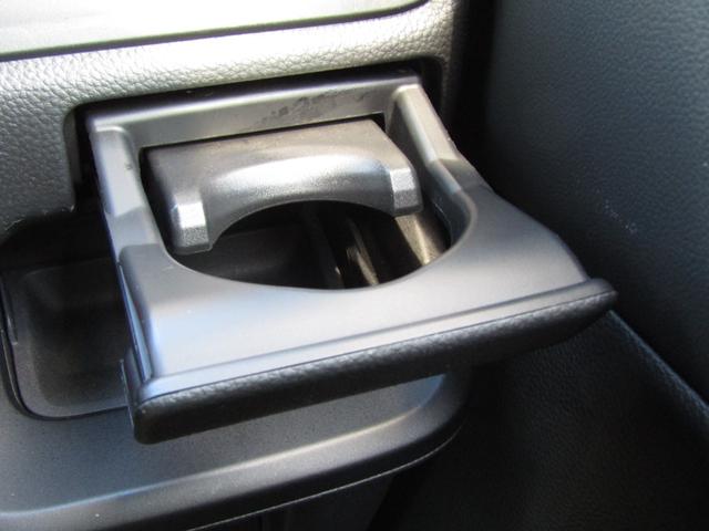 ステップワゴン スパーダ　当社レンタカーＵＰ　純正９インチナビ　バックカメラ　ホンダセンシング　前側ドラレコ　ＥＴＣ　両側ＰＳＤ　フルセグ　Ｂｌｕｅｔｏｏｔｈ　ＵＳＢ　ＬＥＤライト　オートエアコン　電動パーキングブレーキ（28枚目）