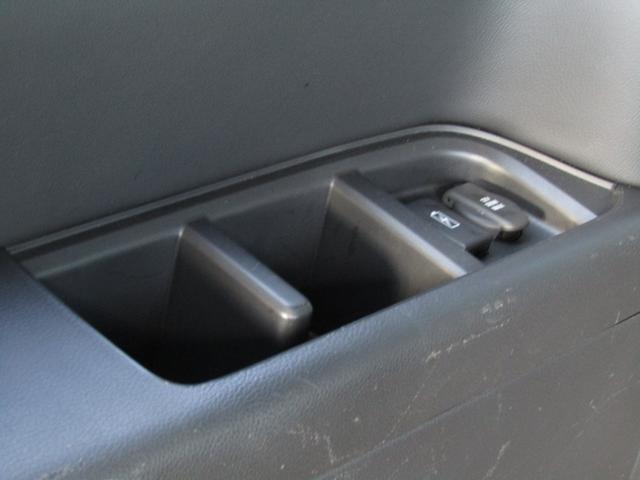 ステップワゴン スパーダ　当社レンタカーＵＰ　純正９インチナビ　バックカメラ　ホンダセンシング　前側ドラレコ　ＥＴＣ　両側ＰＳＤ　フルセグ　Ｂｌｕｅｔｏｏｔｈ　ＵＳＢ　ＬＥＤライト　オートエアコン　電動パーキングブレーキ（42枚目）