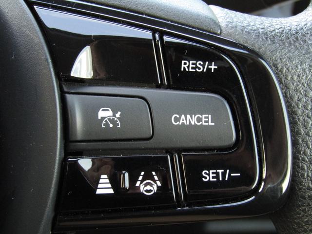 フィット ベーシック　当社レンタカーＵＰ　純正８インチナビ　バックカメラ　ホンダセンシング　前側ドラレコ　ＥＴＣ　フルセグ　Ｂｌｕｅｔｏｏｔｈ　ＵＳＢ　マニュアルエアコン　電動パーキングブレーキ　サイドエアバッグ（16枚目）