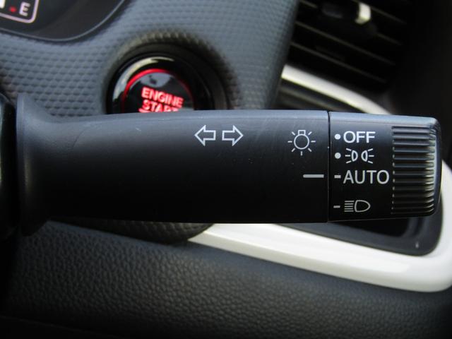 フィット ベーシック　当社レンタカーＵＰ　純正８インチナビ　バックカメラ　ホンダセンシング　前側ドラレコ　ＥＴＣ　フルセグ　Ｂｌｕｅｔｏｏｔｈ　ＵＳＢ　マニュアルエアコン　電動パーキングブレーキ　サイドエアバッグ（17枚目）