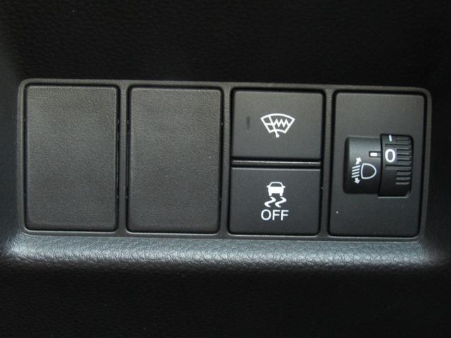 フィット ベーシック　当社レンタカーＵＰ　純正８インチナビ　バックカメラ　ホンダセンシング　前側ドラレコ　ＥＴＣ　フルセグ　Ｂｌｕｅｔｏｏｔｈ　ＵＳＢ　マニュアルエアコン　電動パーキングブレーキ　サイドエアバッグ（23枚目）