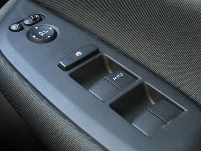 フィット ベーシック　当社レンタカーＵＰ　純正８インチナビ　バックカメラ　ホンダセンシング　前側ドラレコ　ＥＴＣ　フルセグ　Ｂｌｕｅｔｏｏｔｈ　ＵＳＢ　マニュアルエアコン　電動パーキングブレーキ　サイドエアバッグ（24枚目）