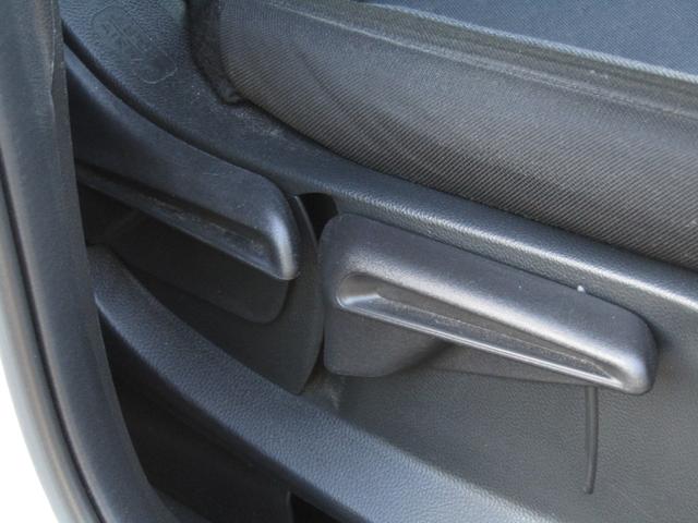 フィット ベーシック　当社レンタカーＵＰ　純正８インチナビ　バックカメラ　ホンダセンシング　前側ドラレコ　ＥＴＣ　フルセグ　Ｂｌｕｅｔｏｏｔｈ　ＵＳＢ　マニュアルエアコン　電動パーキングブレーキ　サイドエアバッグ（27枚目）