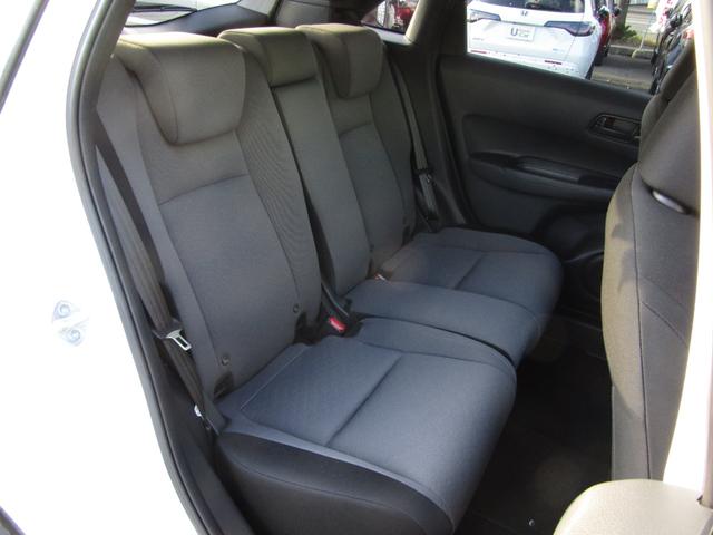 フィット ベーシック　当社レンタカーＵＰ　純正８インチナビ　バックカメラ　ホンダセンシング　前側ドラレコ　ＥＴＣ　フルセグ　Ｂｌｕｅｔｏｏｔｈ　ＵＳＢ　マニュアルエアコン　電動パーキングブレーキ　サイドエアバッグ（28枚目）