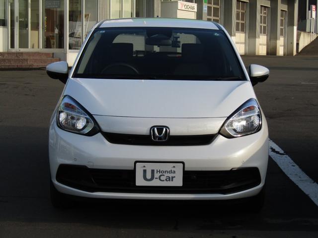 フィット ベーシック　当社レンタカーＵＰ　純正８インチナビ　バックカメラ　ホンダセンシング　前側ドラレコ　ＥＴＣ　フルセグ　Ｂｌｕｅｔｏｏｔｈ　ＵＳＢ　マニュアルエアコン　電動パーキングブレーキ　サイドエアバッグ（33枚目）