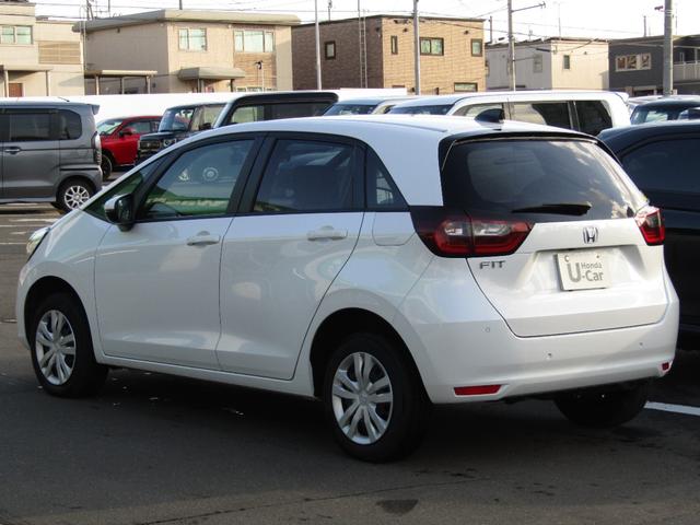 フィット ベーシック　当社レンタカーＵＰ　純正８インチナビ　バックカメラ　ホンダセンシング　前側ドラレコ　ＥＴＣ　フルセグ　Ｂｌｕｅｔｏｏｔｈ　ＵＳＢ　マニュアルエアコン　電動パーキングブレーキ　サイドエアバッグ（36枚目）