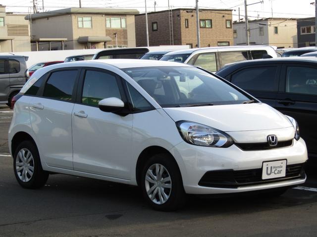 フィット ベーシック　当社レンタカーＵＰ　純正８インチナビ　バックカメラ　ホンダセンシング　前側ドラレコ　ＥＴＣ　フルセグ　Ｂｌｕｅｔｏｏｔｈ　ＵＳＢ　マニュアルエアコン　電動パーキングブレーキ　サイドエアバッグ（40枚目）