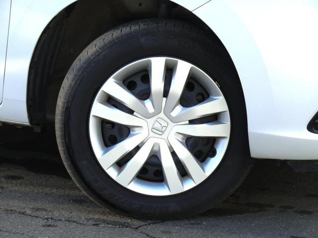 フィット ベーシック　当社レンタカーＵＰ　純正８インチナビ　バックカメラ　ホンダセンシング　前側ドラレコ　ＥＴＣ　フルセグ　Ｂｌｕｅｔｏｏｔｈ　ＵＳＢ　マニュアルエアコン　電動パーキングブレーキ　サイドエアバッグ（43枚目）