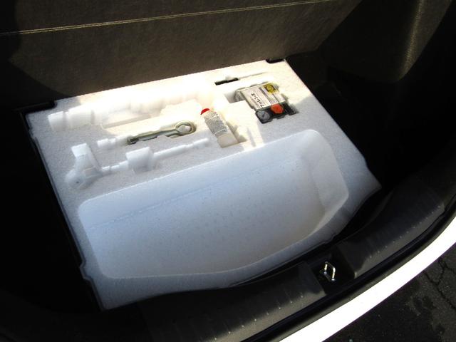 フィット ベーシック　当社レンタカーＵＰ　純正８インチナビ　バックカメラ　ホンダセンシング　前側ドラレコ　ＥＴＣ　フルセグ　Ｂｌｕｅｔｏｏｔｈ　ＵＳＢ　マニュアルエアコン　電動パーキングブレーキ　サイドエアバッグ（46枚目）