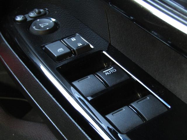 N-BOXカスタム G・Lホンダセンシング 当社下取り車 純正ナビ バックカメラ 前側ドラレコ エンスタ ETC 両側PSD フルセグ Bluetooth USB LEDライト オートエアコン シートヒーター サイドエアバッグ ドアバイザー(24枚目)