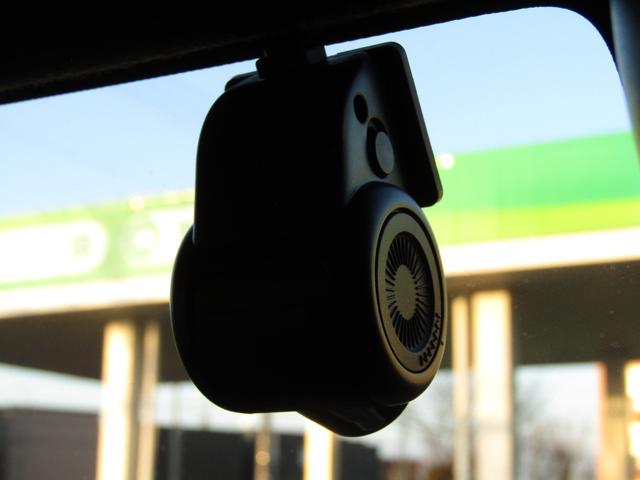 タント カスタムＸ　当社下取り車　純正ナビ　バックカメラ　衝突軽減ブレーキ　前後ドラレコ　ＥＴＣ　両側ＰＳＤ　フルセグ　Ｂｌｕｅｔｏｏｔｈ　ＵＳＢ　ＬＥＤライト　オートエアコン　シートヒーター　パーキングセンサー（8枚目）