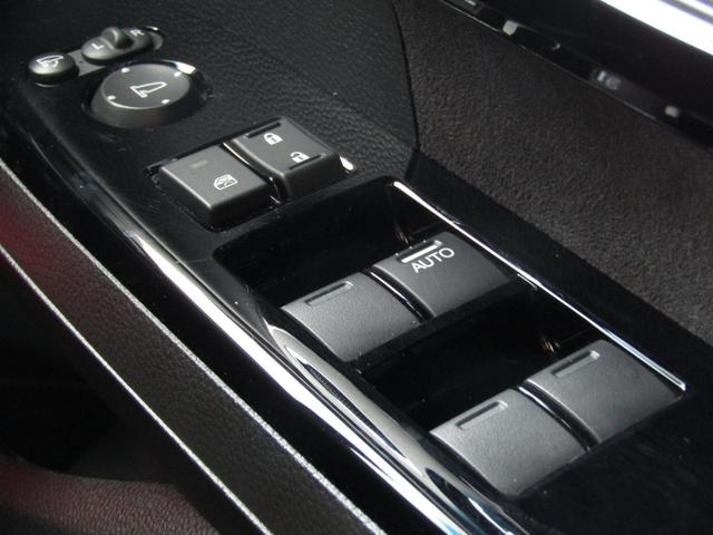 N-BOXカスタム L ワンオーナー 純正ナビ バックカメラ ホンダセンシング ETC 両側PSD Bluetooth USB LEDライト オートエアコン シートヒーター オートサイドステップ サイドエアバッグ(26枚目)