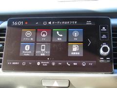 フィット ｅ：ＨＥＶリュクス　ワンオーナー　コネクトディスプレイ　ホンダセンシング　バックカメラ 0300018A30240502W003 3