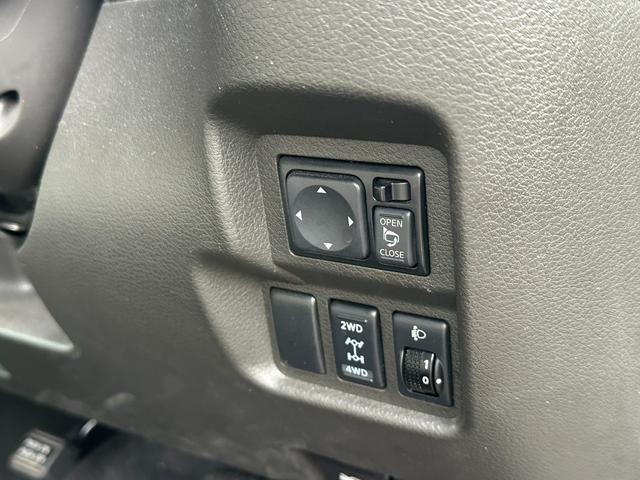 キューブ 15X FOUR 社外メモリーナビ/ETC/スマートキー(17枚目)