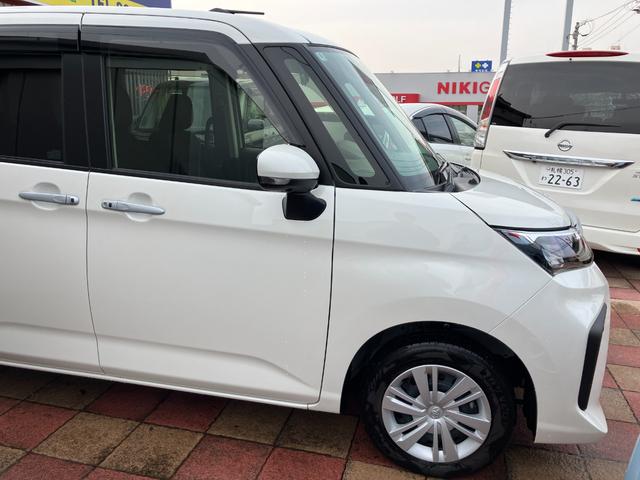 ルーミー G 4WD 両側パワースライドドア パノラマミックビューパッケージ LEDイルミネーション ETC サイドバイザー ルーフエンドスポイラー Bluetooth ディスプレイナビ スマートキー 寒冷地仕様(4枚目)