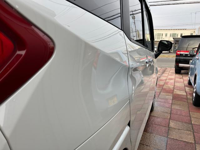 ルーミー G 4WD 両側パワースライドドア パノラマミックビューパッケージ LEDイルミネーション ETC サイドバイザー ルーフエンドスポイラー Bluetooth ディスプレイナビ スマートキー 寒冷地仕様(7枚目)