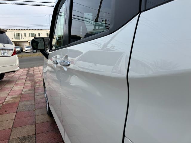 ルーミー G 4WD 両側パワースライドドア パノラマミックビューパッケージ LEDイルミネーション ETC サイドバイザー ルーフエンドスポイラー Bluetooth ディスプレイナビ スマートキー 寒冷地仕様(19枚目)