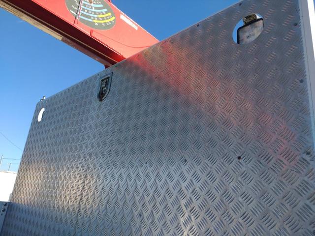 コンドル ＭＫ３８Ｌ　４トン４段ラジコン　フックイン　予備検査付き　荷台長さ５４００ｍｍ　荷台幅２２００ｍｍ　煽りアルミブロック７００ｍｍ　２１５馬力（エンジン型式ＧＨ５）６ＭＴ（7枚目）