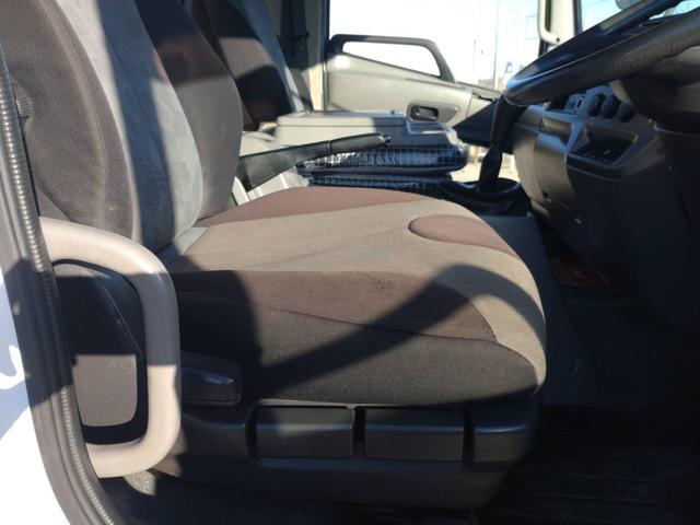 コンドル ＭＫ３８Ｌ　４トン４段ラジコン　フックイン　予備検査付き　荷台長さ５４００ｍｍ　荷台幅２２００ｍｍ　煽りアルミブロック７００ｍｍ　２１５馬力（エンジン型式ＧＨ５）６ＭＴ（12枚目）