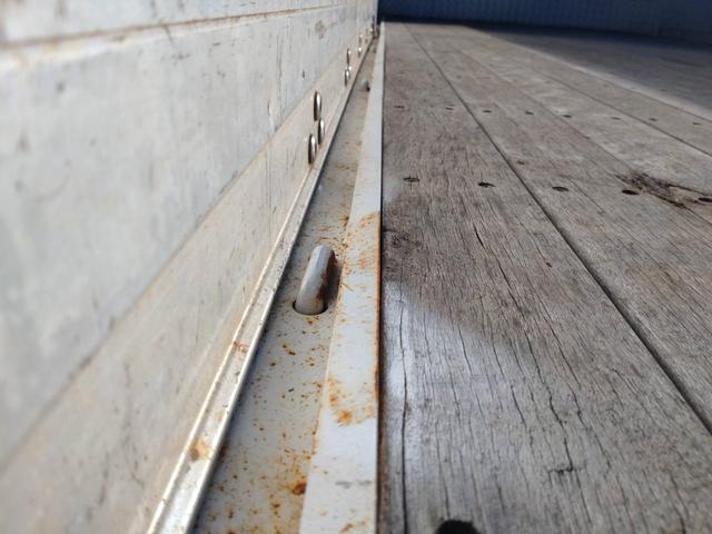 コンドル ＭＫ３８Ｌ　４トン４段ラジコン　フックイン　予備検査付き　荷台長さ５４００ｍｍ　荷台幅２２００ｍｍ　煽りアルミブロック７００ｍｍ　２１５馬力（エンジン型式ＧＨ５）６ＭＴ（35枚目）