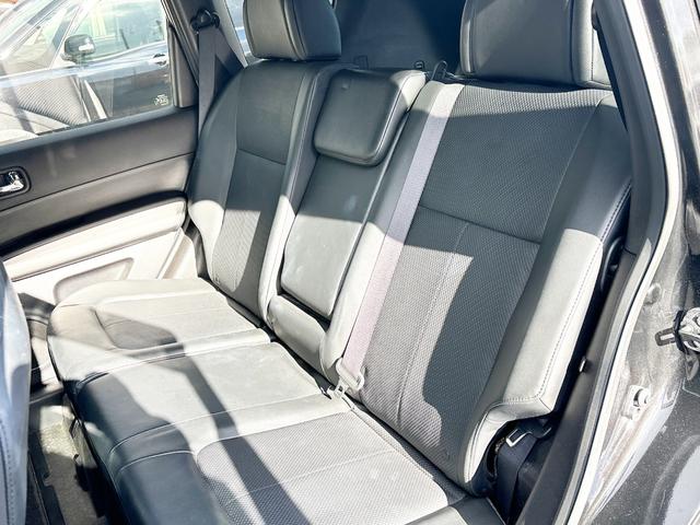エクストレイル ２０Ｘ　４ＷＤ　ローンに不安な方　１年保証　ユーザー買取車　寒冷地仕様　社外ナビ　フルセグＴＶ　ＤＶＤ再生　Ｂｌｕｅｔｏｏｔｈ　シートヒーター　スマートキー　キーレス　純正アルミホイール　　盗難防止装置（16枚目）
